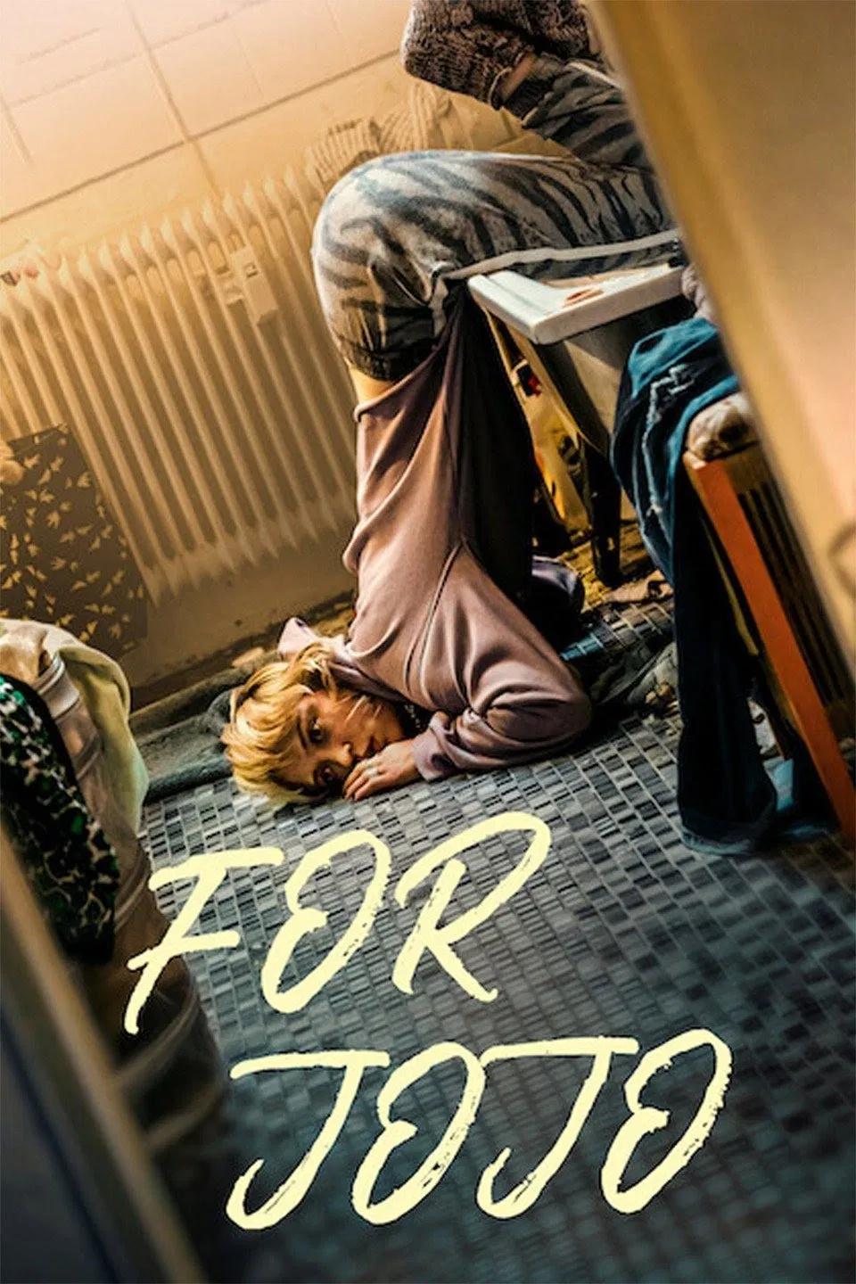 Poster chính thức của phim Phim Tâm Lý "Vì Jojo" (For Jojo - 2022), với sự tham gia của diễn viên Caro Cult và Nina Gummich.