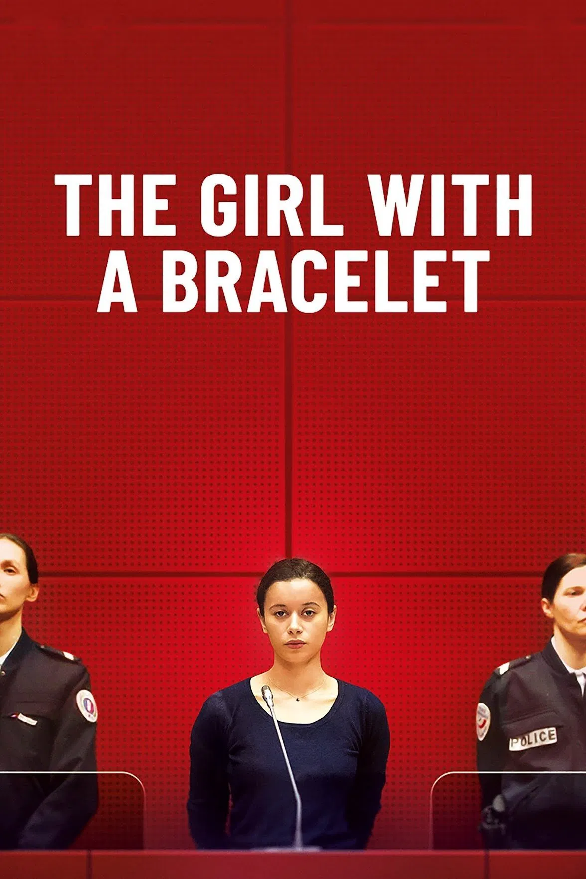 Poster chính thức của phim Phim Tâm Lý, Phim Hình Sự "Vòng tay La Fille au" (The Girl with a Bracelet - 2020), với sự tham gia của diễn viên Roschdy Zem và Chiara Mastroianni.
