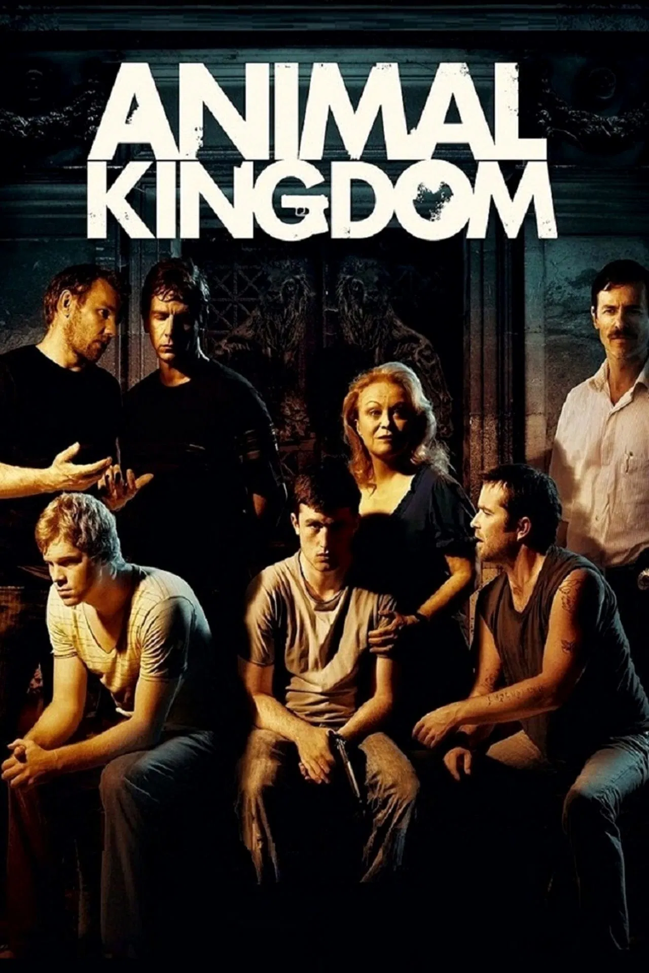 Poster chính thức của phim Phim Hình Sự, Phim Tâm Lý "Vương Quốc Tội Phạm" (Animal Kingdom - 2010), với sự tham gia của diễn viên Ben Mendelsohn và Joel Edgerton.