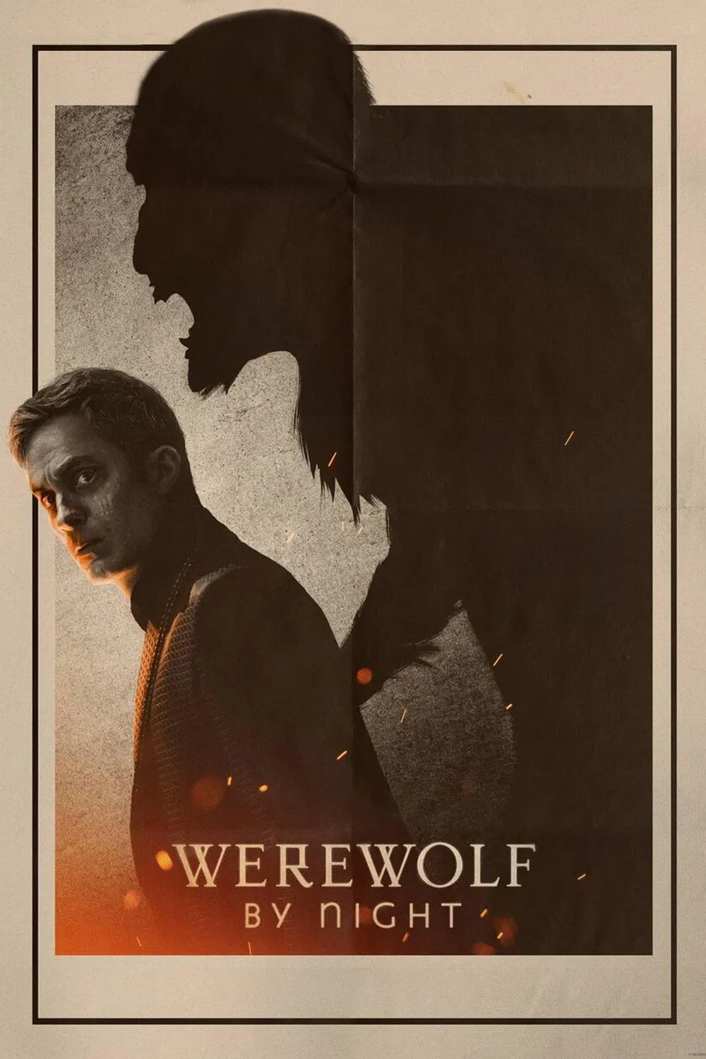 Poster chính thức của phim Phim Hành Động, Phim Giả Tượng "Ma Sói Trong Đêm" (Werewolf by Night - 2022), với sự tham gia của diễn viên Gael García Bernal và Laura Donnelly.