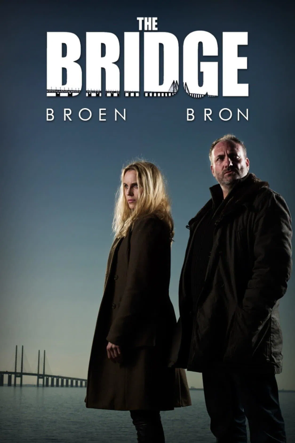 Poster chính thức của phim Phim Hình Sự, Phim Bí Ẩn "Xác Chết Bí Ẩn Trên Cầu (Phần 3)" (The Bridge - 2011), với sự tham gia của diễn viên Sofia Helin và Thure Lindhardt.