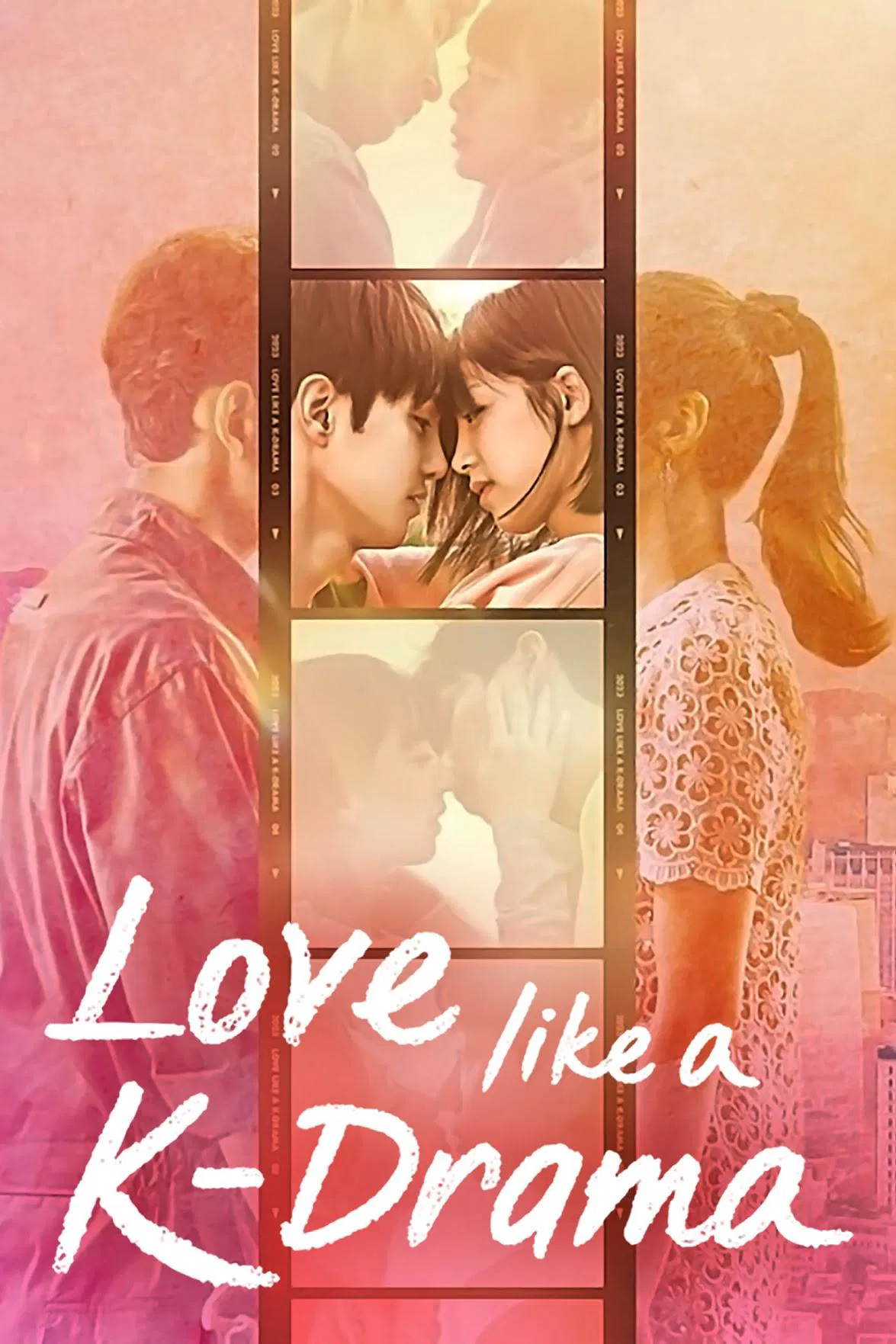 Poster chính thức của phim Truyền Hình Thực Tế "Yêu như trong phim Hàn" (Love Like a K-Drama - 2023), với sự tham gia của diễn viên Yuko Fueki và Haruna Kondo.