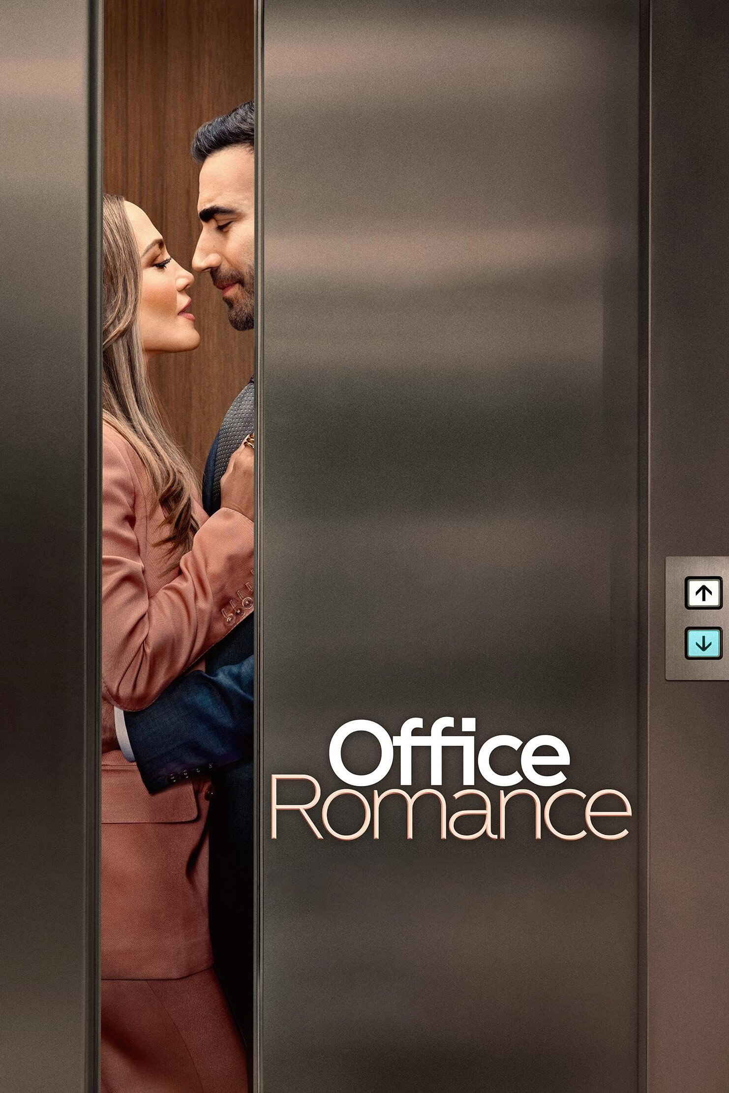 Poster chính thức của phim Phim Tình Cảm, Phim Hài "Yêu Nơi Công Sở" (Office Romance - 2026), với sự tham gia của diễn viên Jennifer Lopez và Brett Goldstein.